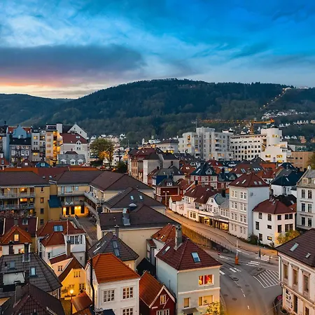 1br Balcony In Heart Of Old Town Leilighet *